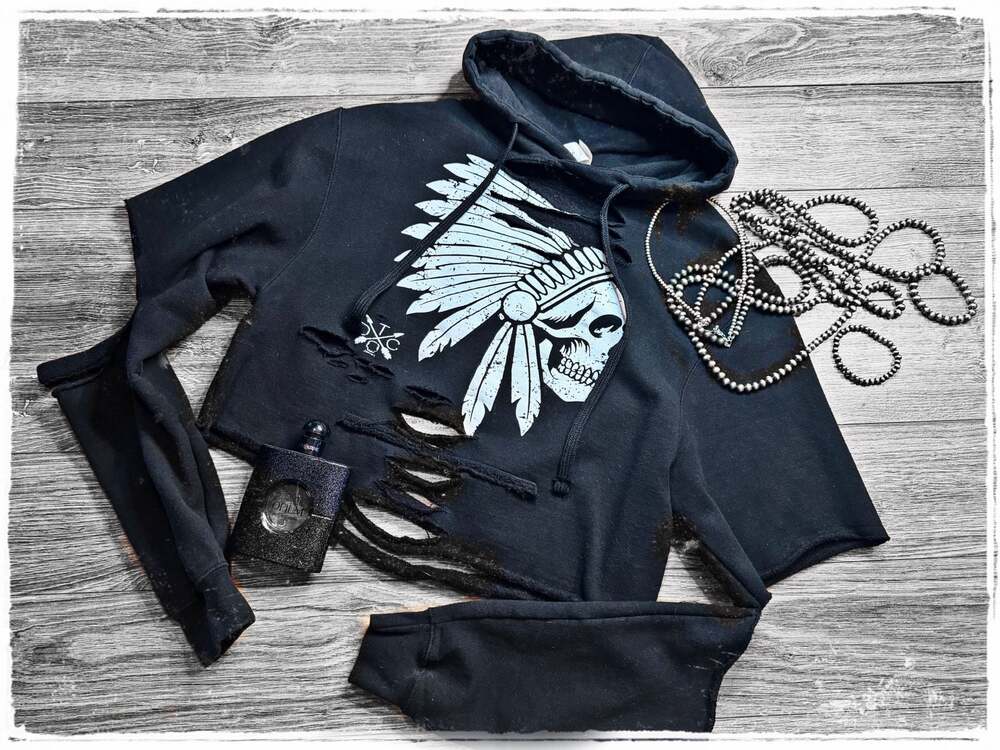 The Drive Clothing Apache Skull Graphic Distressed Crop Hoodie Small